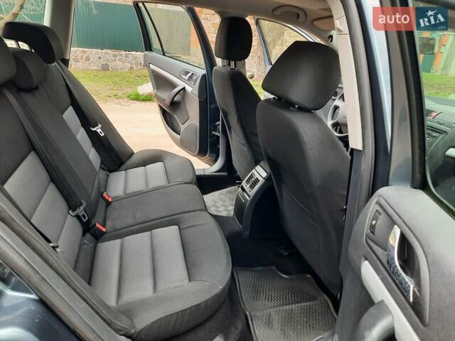 Серый Шкода Октавия, объемом двигателя 1.6 л и пробегом 198 тыс. км за 5950 $, фото 60 на Automoto.ua