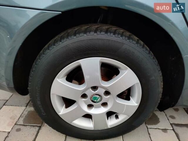 Серый Шкода Октавия, объемом двигателя 1.6 л и пробегом 229 тыс. км за 5900 $, фото 12 на Automoto.ua