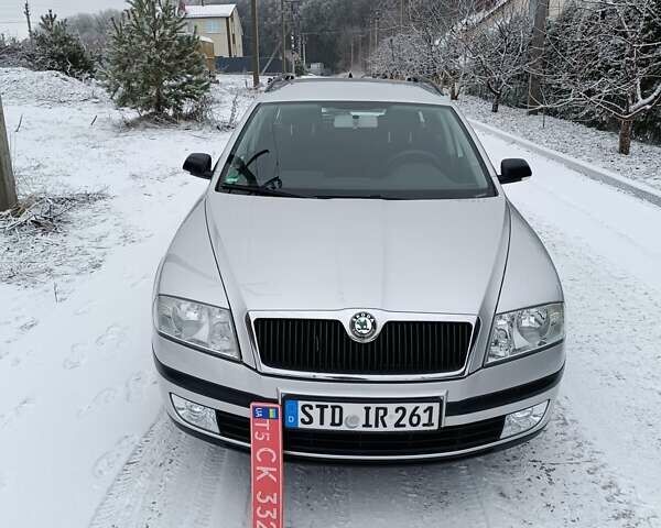 Серый Шкода Октавия, объемом двигателя 1.6 л и пробегом 184 тыс. км за 6050 $, фото 1 на Automoto.ua