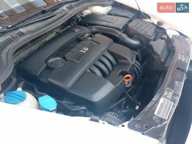 Серый Шкода Октавия, объемом двигателя 1.6 л и пробегом 176 тыс. км за 5950 $, фото 9 на Automoto.ua