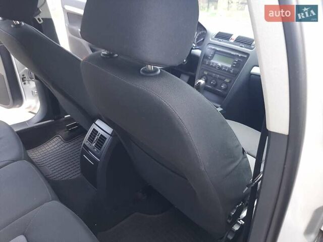 Серый Шкода Октавия, объемом двигателя 1.6 л и пробегом 220 тыс. км за 6400 $, фото 76 на Automoto.ua