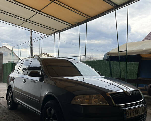 Сірий Шкода Октавія, об'ємом двигуна 1.98 л та пробігом 241 тис. км за 6800 $, фото 1 на Automoto.ua