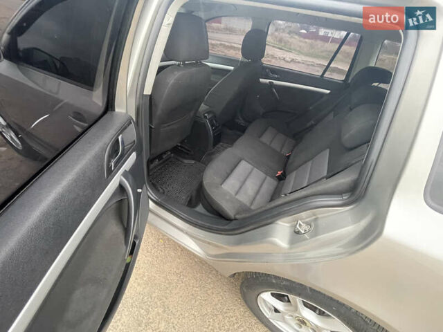 Серый Шкода Октавия, объемом двигателя 1.6 л и пробегом 305 тыс. км за 5200 $, фото 13 на Automoto.ua