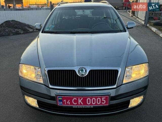 Серый Шкода Октавия, объемом двигателя 1.6 л и пробегом 199 тыс. км за 6799 $, фото 2 на Automoto.ua