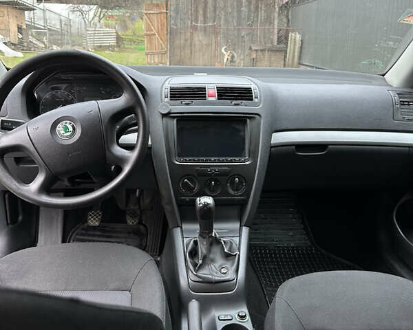 Серый Шкода Октавия, объемом двигателя 1.9 л и пробегом 379 тыс. км за 4700 $, фото 6 на Automoto.ua