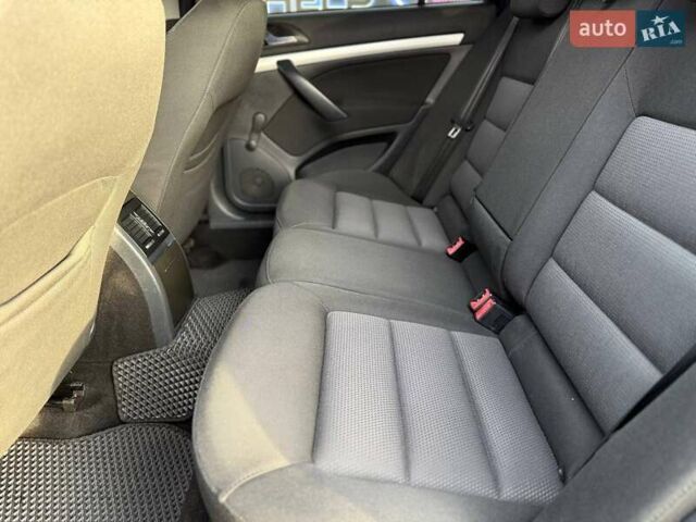 Шкода Октавия 2006 в Запорожье на Automoto.ua Серый Шкода Октавия, объемом двигателя 1.6 л и пробегом 187 тыс. км за 5799 $, фото 8 на Automoto.ua