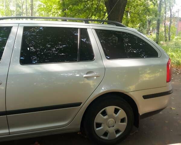 Сірий Шкода Октавія, об'ємом двигуна 1.6 л та пробігом 275 тис. км за 6000 $, фото 16 на Automoto.ua
