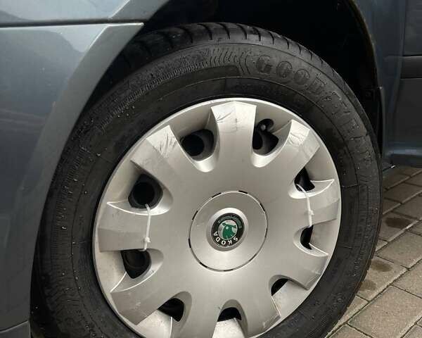 Серый Шкода Октавия, объемом двигателя 1.6 л и пробегом 228 тыс. км за 6250 $, фото 15 на Automoto.ua