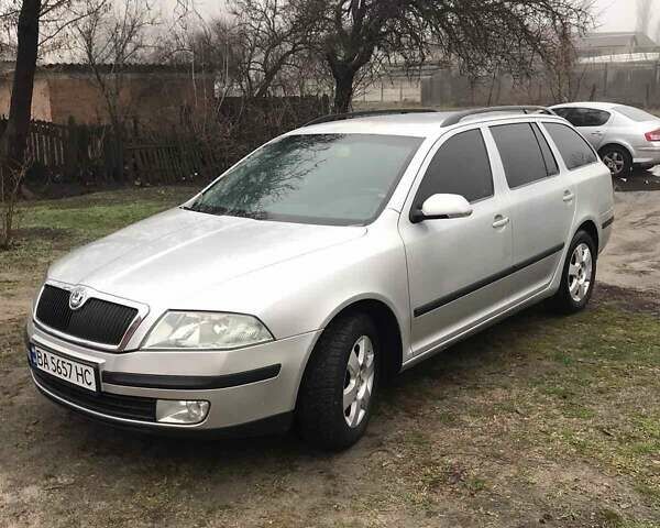 Серый Шкода Октавия, объемом двигателя 1.97 л и пробегом 275 тыс. км за 5300 $, фото 2 на Automoto.ua