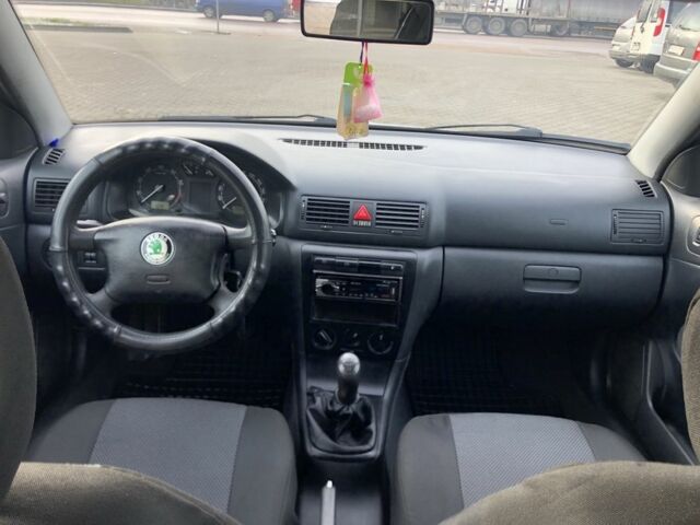 Серый Шкода Октавия, объемом двигателя 1.6 л и пробегом 306 тыс. км за 4599 $, фото 6 на Automoto.ua