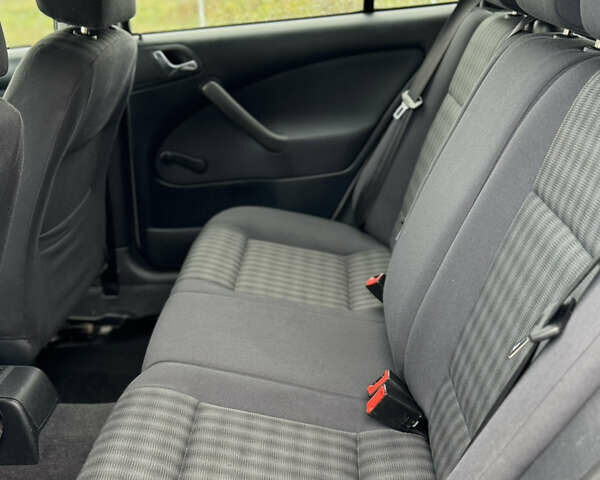 Сірий Шкода Октавія, об'ємом двигуна 1.6 л та пробігом 210 тис. км за 4399 $, фото 44 на Automoto.ua