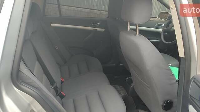 Серый Шкода Октавия, объемом двигателя 1.6 л и пробегом 291 тыс. км за 6700 $, фото 7 на Automoto.ua