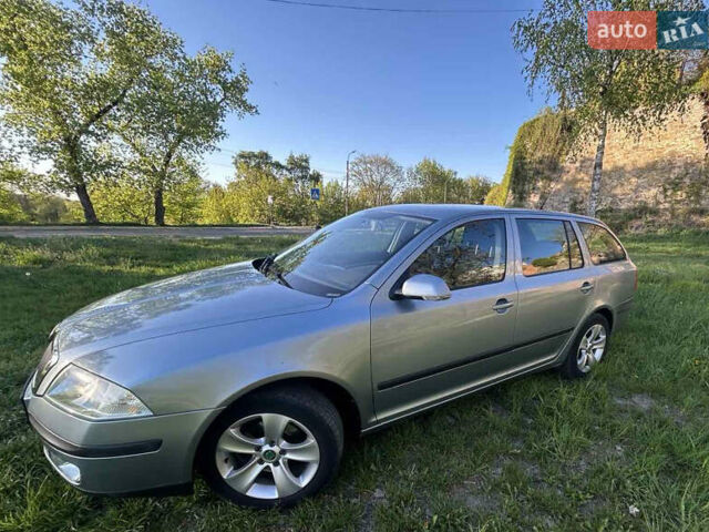 Серый Шкода Октавия, объемом двигателя 1.6 л и пробегом 202 тыс. км за 5500 $, фото 3 на Automoto.ua