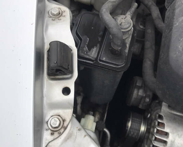 Серый Шкода Октавия, объемом двигателя 1.6 л и пробегом 312 тыс. км за 5900 $, фото 11 на Automoto.ua