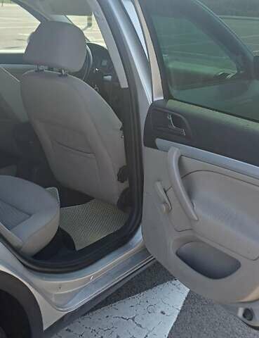 Серый Шкода Октавия, объемом двигателя 1.6 л и пробегом 278 тыс. км за 5300 $, фото 11 на Automoto.ua