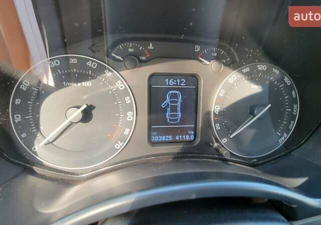 Сірий Шкода Октавія, об'ємом двигуна 1.6 л та пробігом 300 тис. км за 8500 $, фото 11 на Automoto.ua