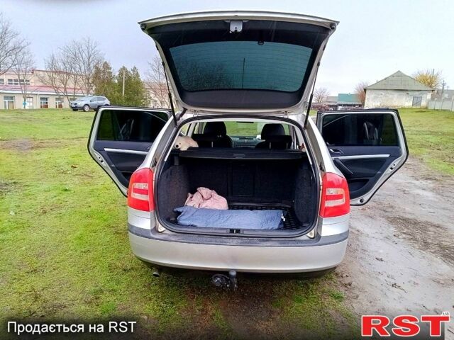 Серый Шкода Октавия, объемом двигателя 1.6 л и пробегом 260 тыс. км за 5600 $, фото 4 на Automoto.ua