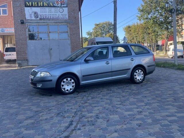 Шкода Октавия 2006 в Яворове на Automoto.ua Серый Шкода Октавия, объемом двигателя 1.6 л и пробегом 229 тыс. км за 6050 $, фото 4 на Automoto.ua
