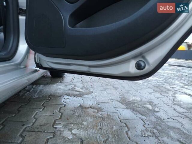 Серый Шкода Октавия, объемом двигателя 1.6 л и пробегом 196 тыс. км за 5950 $, фото 20 на Automoto.ua