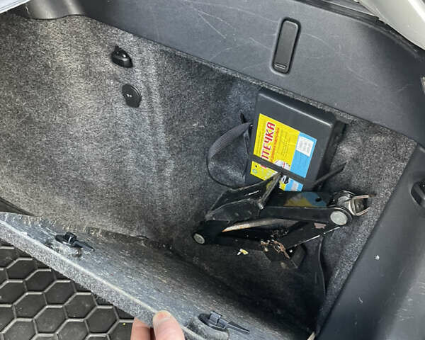 Серый Шкода Октавия, объемом двигателя 1.6 л и пробегом 253 тыс. км за 4700 $, фото 29 на Automoto.ua