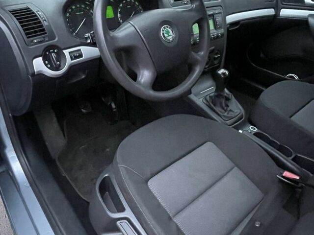 Серый Шкода Октавия, объемом двигателя 1.6 л и пробегом 188 тыс. км за 6700 $, фото 14 на Automoto.ua