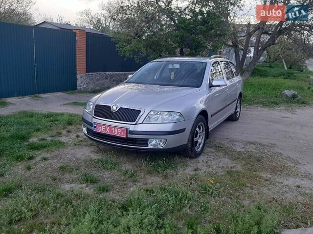 Серый Шкода Октавия, объемом двигателя 1.6 л и пробегом 220 тыс. км за 6200 $, фото 100 на Automoto.ua