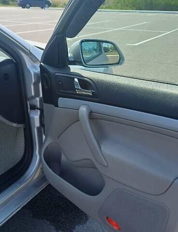 Серый Шкода Октавия, объемом двигателя 1.6 л и пробегом 278 тыс. км за 5300 $, фото 10 на Automoto.ua