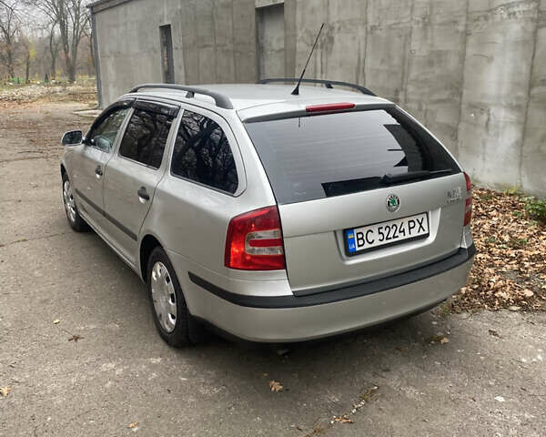 Серый Шкода Октавия, объемом двигателя 1.6 л и пробегом 201 тыс. км за 6000 $, фото 6 на Automoto.ua