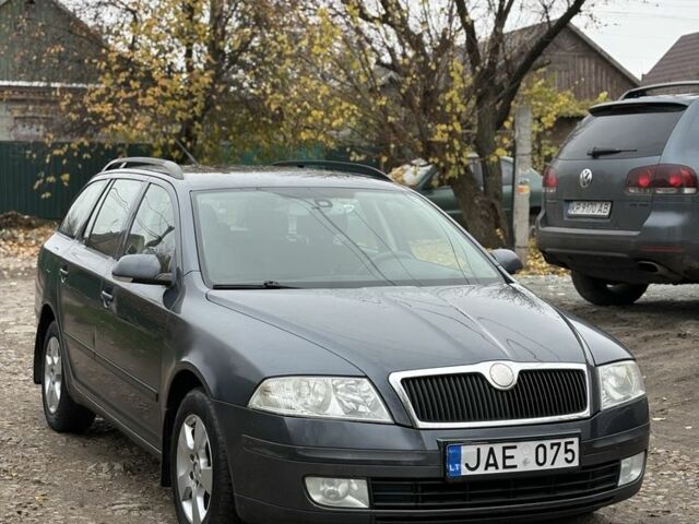 Серый Шкода Октавия, объемом двигателя 1.9 л и пробегом 310 тыс. км за 3300 $, фото 1 на Automoto.ua