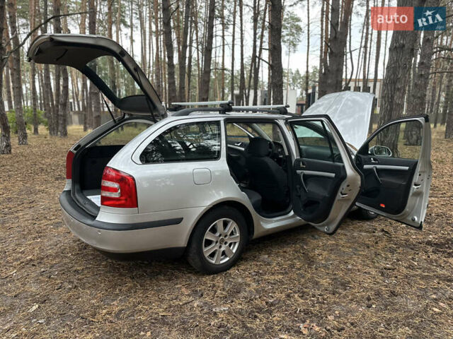 Шкода Октавия 2006 в Киеве на Automoto.ua Серый Шкода Октавия, объемом двигателя 1.6 л и пробегом 249 тыс. км за 6350 $, фото 9 на Automoto.ua