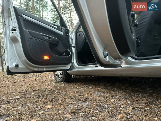 Серый Шкода Октавия, объемом двигателя 1.6 л и пробегом 249 тыс. км за 5950 $, фото 15 на Automoto.ua