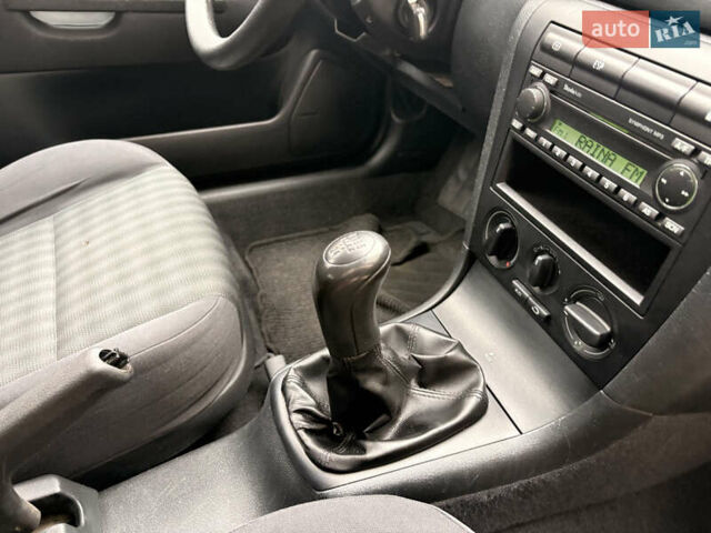 Серый Шкода Октавия, объемом двигателя 1.9 л и пробегом 142 тыс. км за 5200 $, фото 12 на Automoto.ua