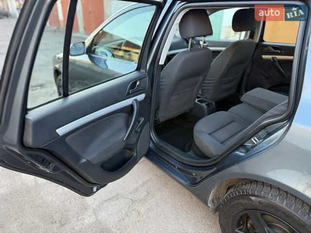 Серый Шкода Октавия, объемом двигателя 1.6 л и пробегом 170 тыс. км за 6500 $, фото 16 на Automoto.ua