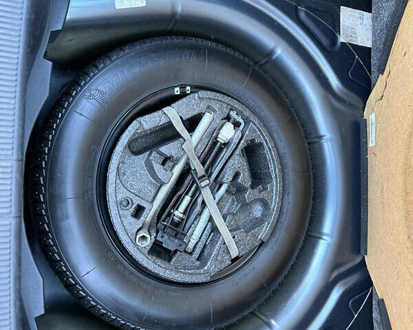 Серый Шкода Октавия, объемом двигателя 1.6 л и пробегом 170 тыс. км за 6500 $, фото 26 на Automoto.ua