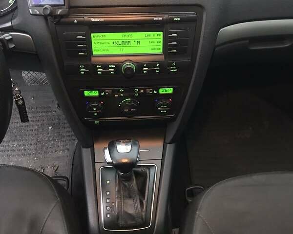 Серый Шкода Октавия, объемом двигателя 1.97 л и пробегом 275 тыс. км за 5300 $, фото 13 на Automoto.ua