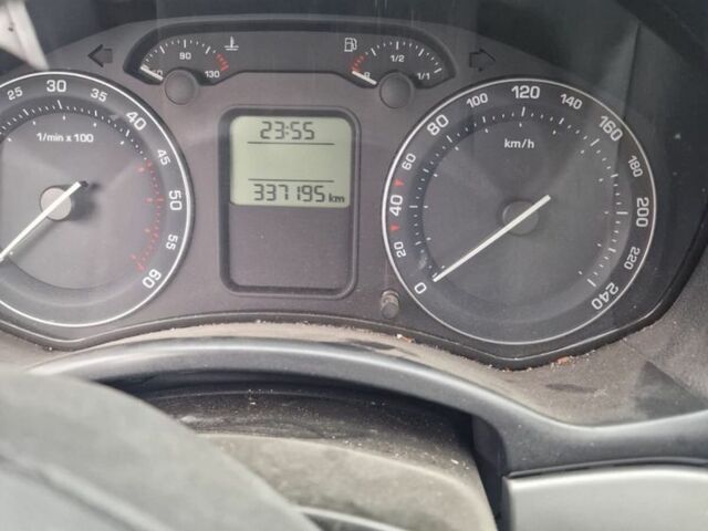 Серый Шкода Октавия, объемом двигателя 1.9 л и пробегом 337 тыс. км за 3100 $, фото 4 на Automoto.ua