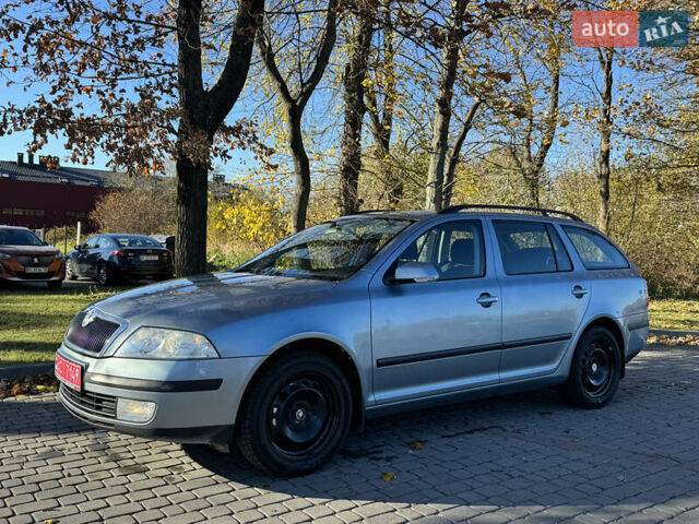 Серый Шкода Октавия, объемом двигателя 1.6 л и пробегом 244 тыс. км за 6550 $, фото 1 на Automoto.ua