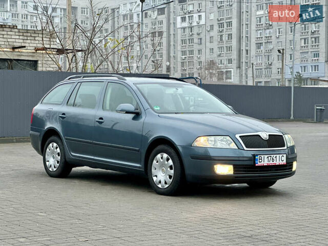 Серый Шкода Октавия, объемом двигателя 1.6 л и пробегом 260 тыс. км за 6555 $, фото 3 на Automoto.ua