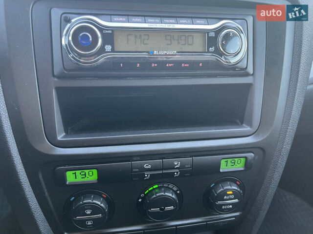 Сірий Шкода Октавія, об'ємом двигуна 1.6 л та пробігом 228 тис. км за 5600 $, фото 26 на Automoto.ua