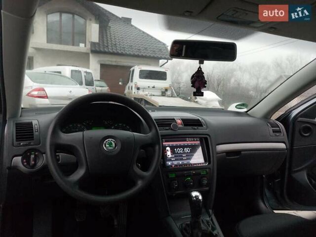 Серый Шкода Октавия, объемом двигателя 1.6 л и пробегом 229 тыс. км за 5900 $, фото 43 на Automoto.ua