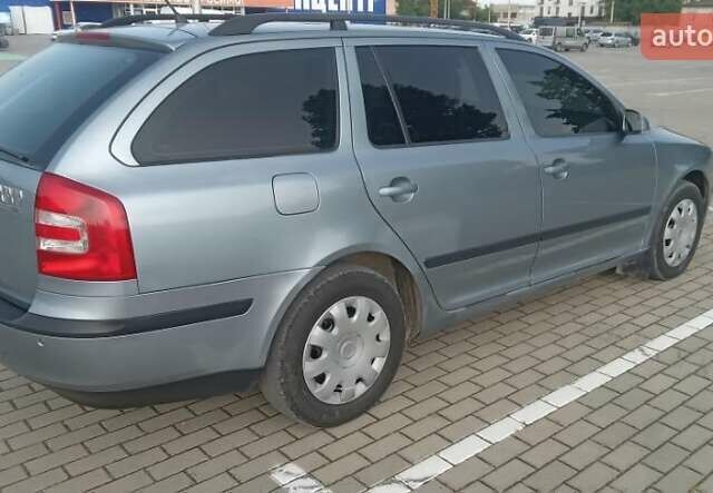 Серый Шкода Октавия, объемом двигателя 1.9 л и пробегом 260 тыс. км за 6600 $, фото 3 на Automoto.ua