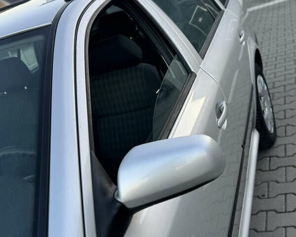 Сірий Шкода Октавія, об'ємом двигуна 1.6 л та пробігом 210 тис. км за 4399 $, фото 32 на Automoto.ua