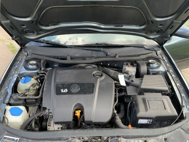 Сірий Шкода Октавія, об'ємом двигуна 1.6 л та пробігом 224 тис. км за 6300 $, фото 6 на Automoto.ua
