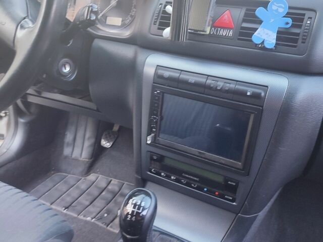 Серый Шкода Октавия, объемом двигателя 1.8 л и пробегом 288 тыс. км за 5475 $, фото 5 на Automoto.ua