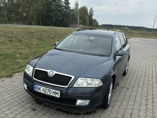 Серый Шкода Октавия, объемом двигателя 1.6 л и пробегом 220 тыс. км за 6700 $, фото 1 на Automoto.ua