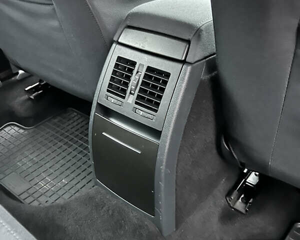 Серый Шкода Октавия, объемом двигателя 1.6 л и пробегом 217 тыс. км за 5700 $, фото 52 на Automoto.ua