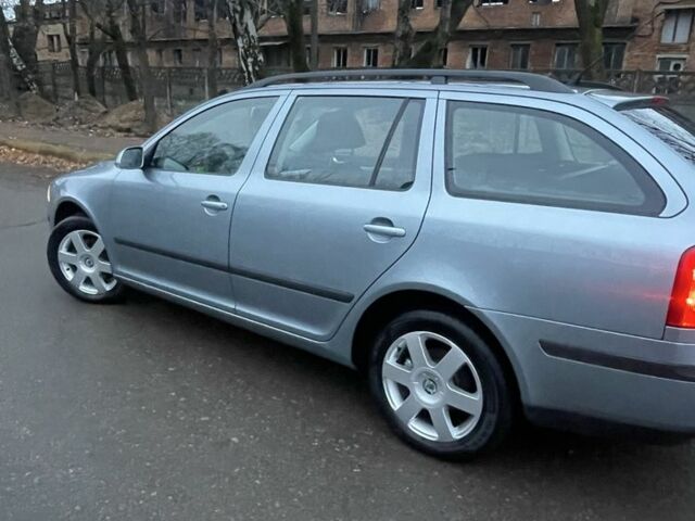 Серый Шкода Октавия, объемом двигателя 1.6 л и пробегом 188 тыс. км за 6700 $, фото 2 на Automoto.ua