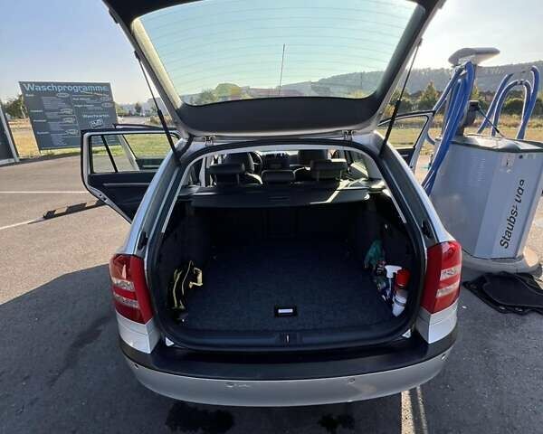 Серый Шкода Октавия, объемом двигателя 1.6 л и пробегом 300 тыс. км за 6650 $, фото 6 на Automoto.ua