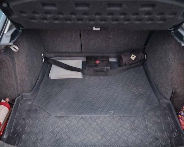 Шкода Октавия 2006 в Нововолынск на Automoto.ua Серый Шкода Октавия, объемом двигателя 1.6 л и пробегом 180 тыс. км за 4750 $, фото 12 на Automoto.ua