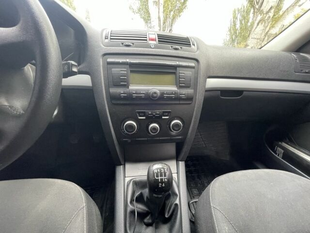 Сірий Шкода Октавія, об'ємом двигуна 1.6 л та пробігом 305 тис. км за 5200 $, фото 14 на Automoto.ua